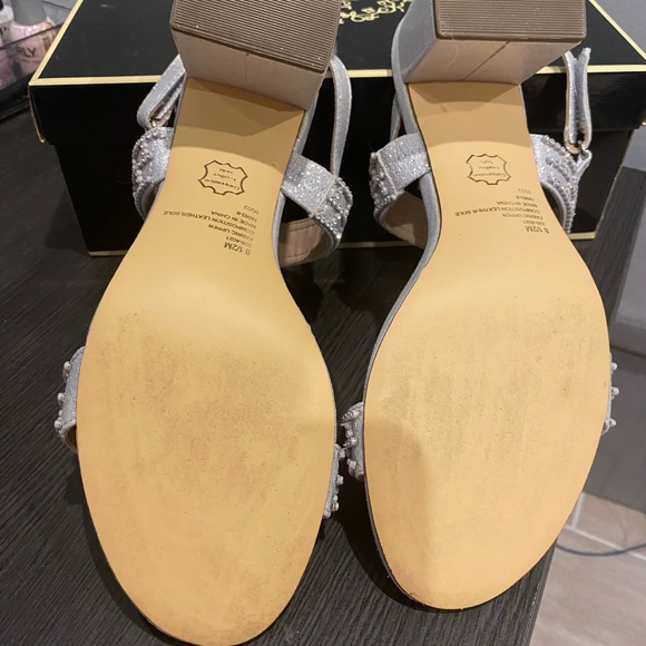 Women’s Dressy Silver & Rhinestone sandals - Picture 4 of 4